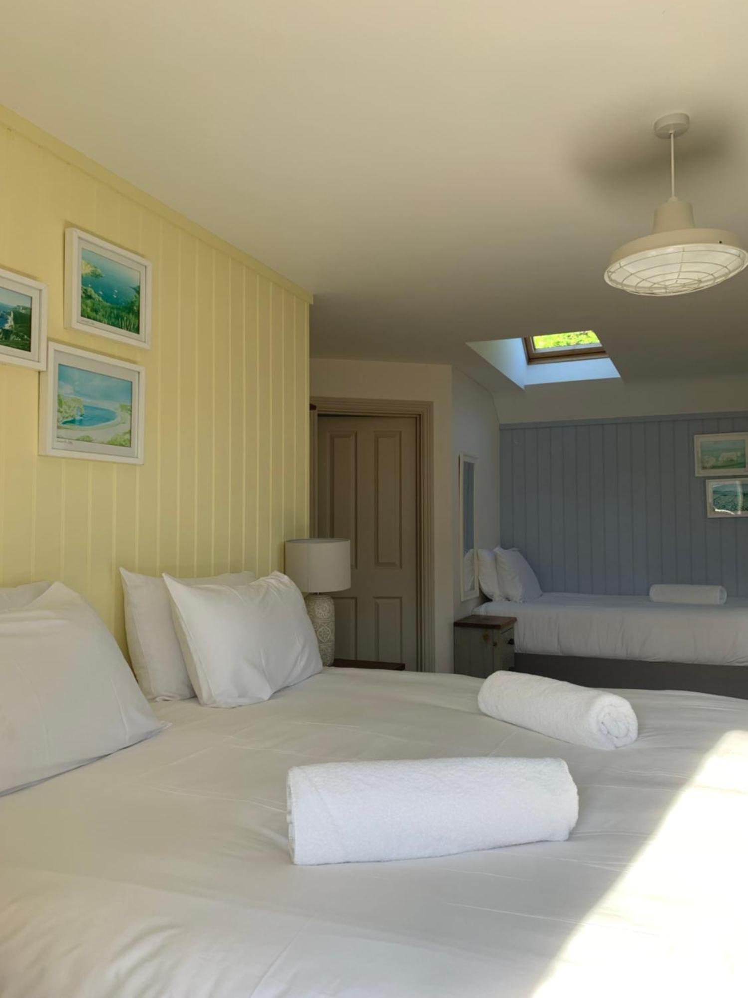 Durdle Door Hotel Lulworth Cove Exterior photo